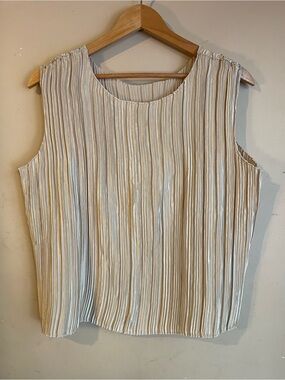 Lili Designs Champagne Gold Plisse Accordion Pleat Shimmer Tank Top XL